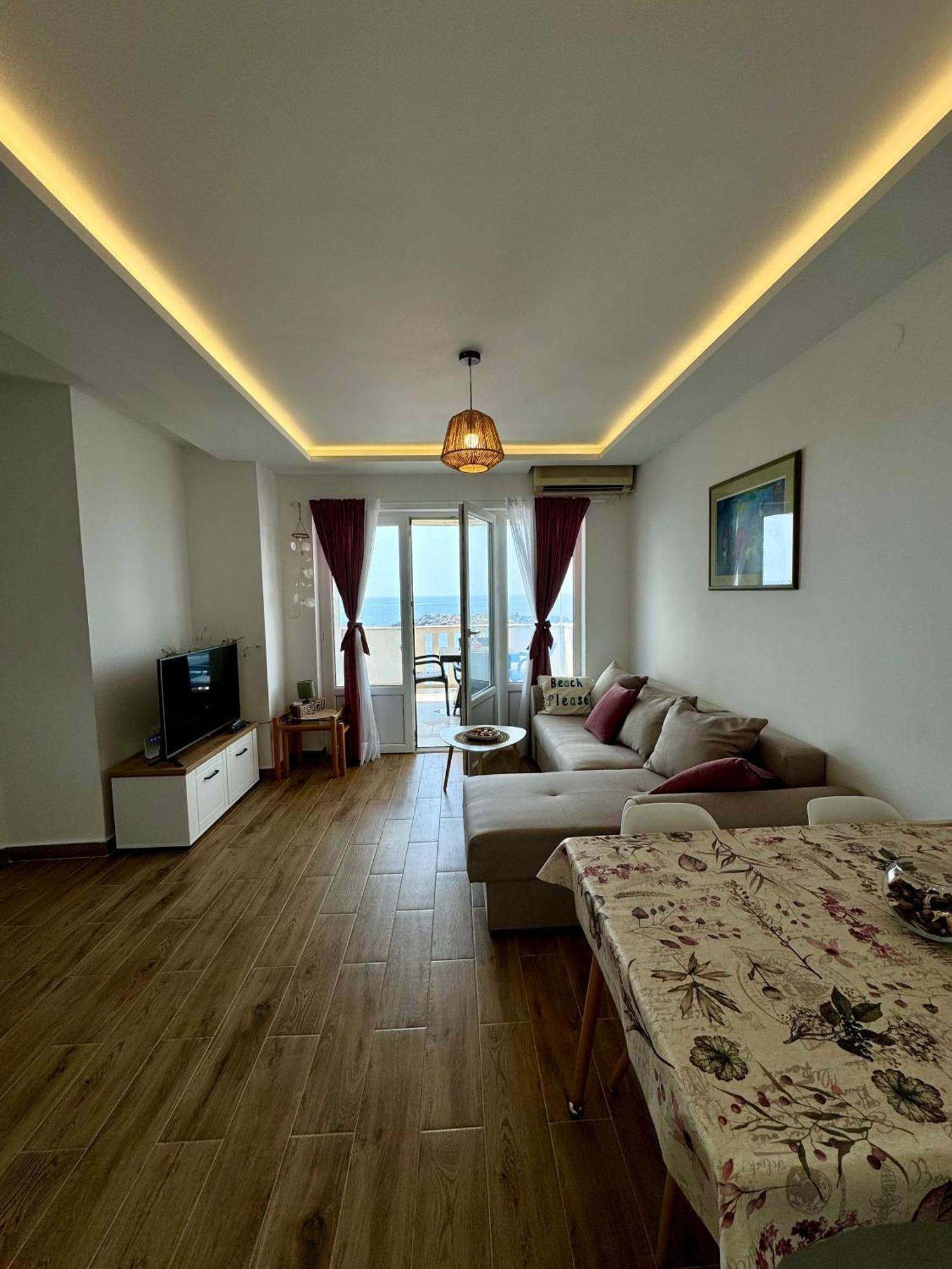 Pine&Sea Beach Retreat Sveti Stefan Exterior photo